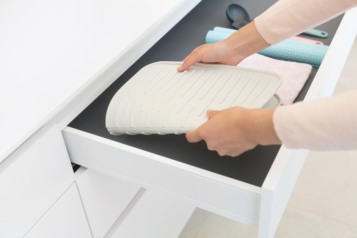 Mata do suszenia naczyń Brabantia SinkSide Dark Grey