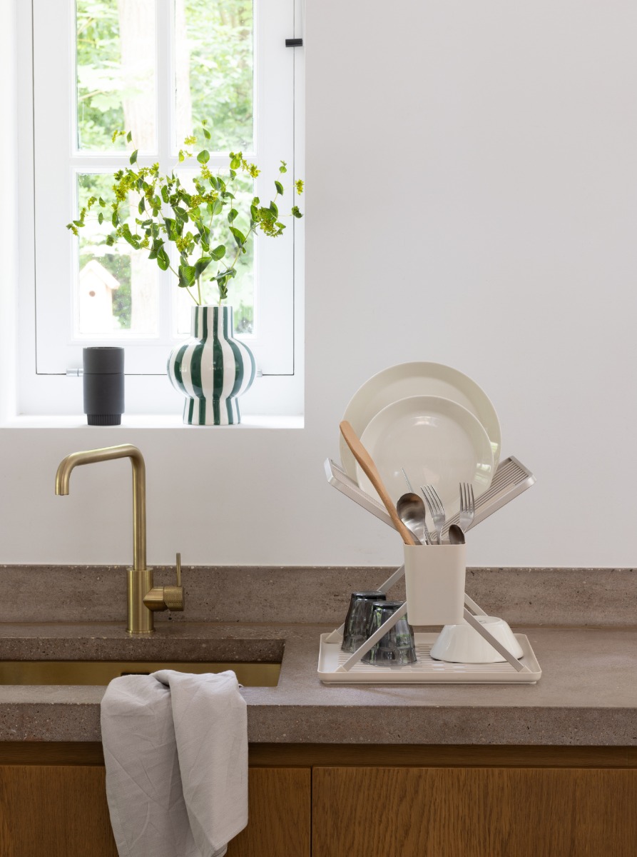 Składana suszarka do naczyń Brabantia SinkSide Light Grey