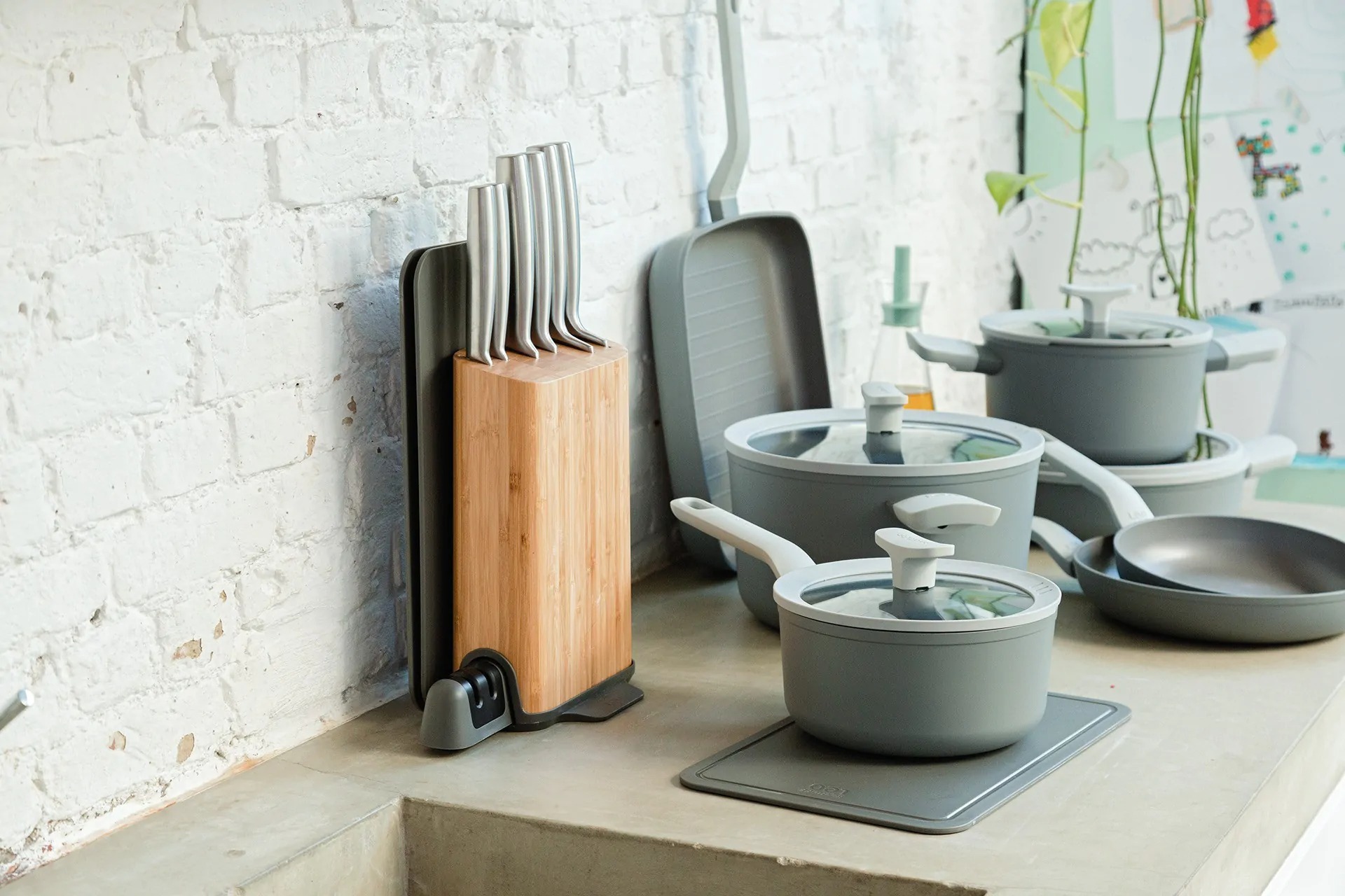 Zestaw noży w bloku BergHOFF Legacy 11 el.